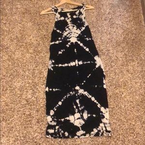 Summer form fitting tie die dress